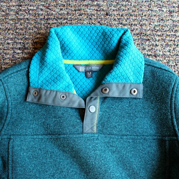 Title Nine jacket - Picture 1 of 5